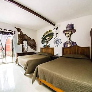 Gente De Mas Hostel